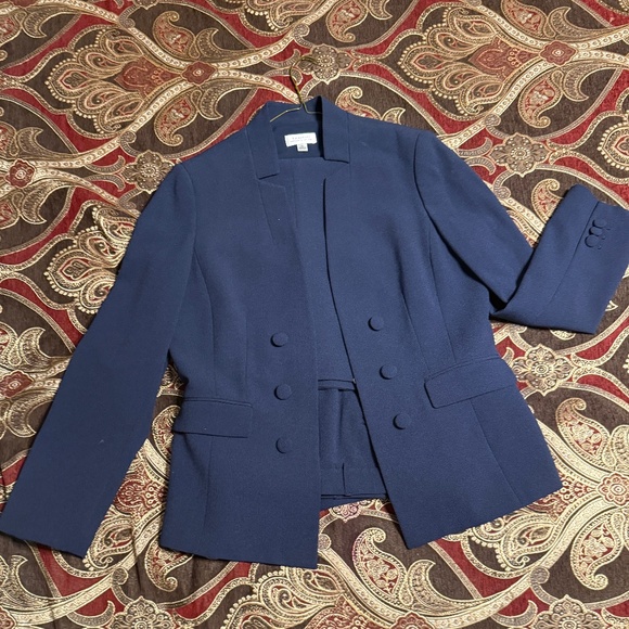 Super Sharp Double Breasted Tahari ASL Pant Suit (Worn Once) Navy - Picture 1 of 3